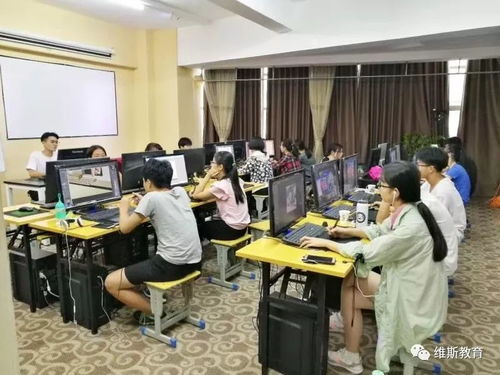 画漫画真的能当饭吃——探索职业漫画家的教育咨询之路