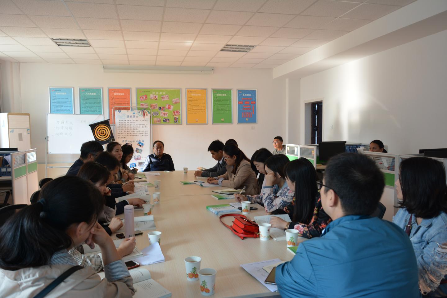 大学生心理健康教育中心举办心理课程教研与咨询研讨会